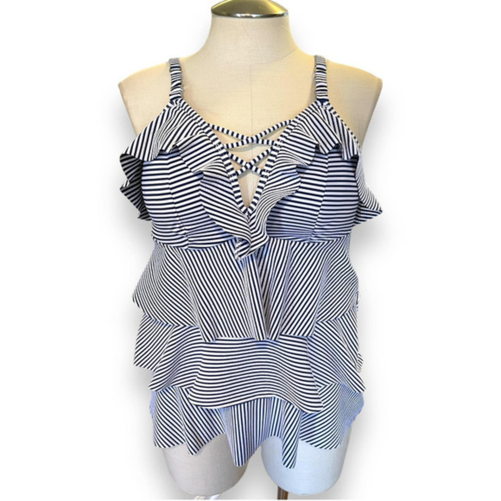 Damaged Lane Bryant Cacique Size 16 Navy/White Padded Wireless Tankini Swim Top